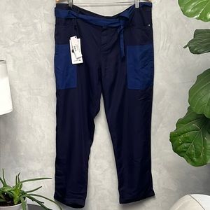 NWT Women’s Lacoste Elements Blue Linen Light Pants Size 14